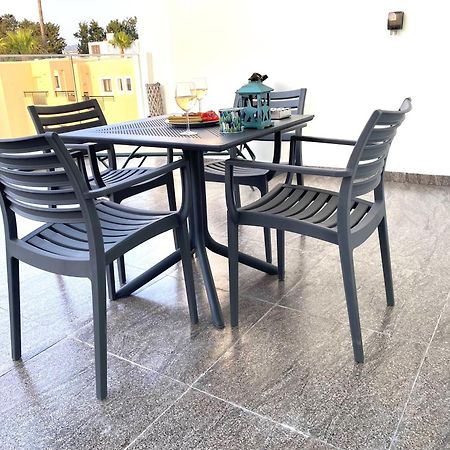Ferienwohnung Ev Zin - Modern, Cozy, 1 Bed, Pool, 2 Balconies, A105 Paphos Exterior foto