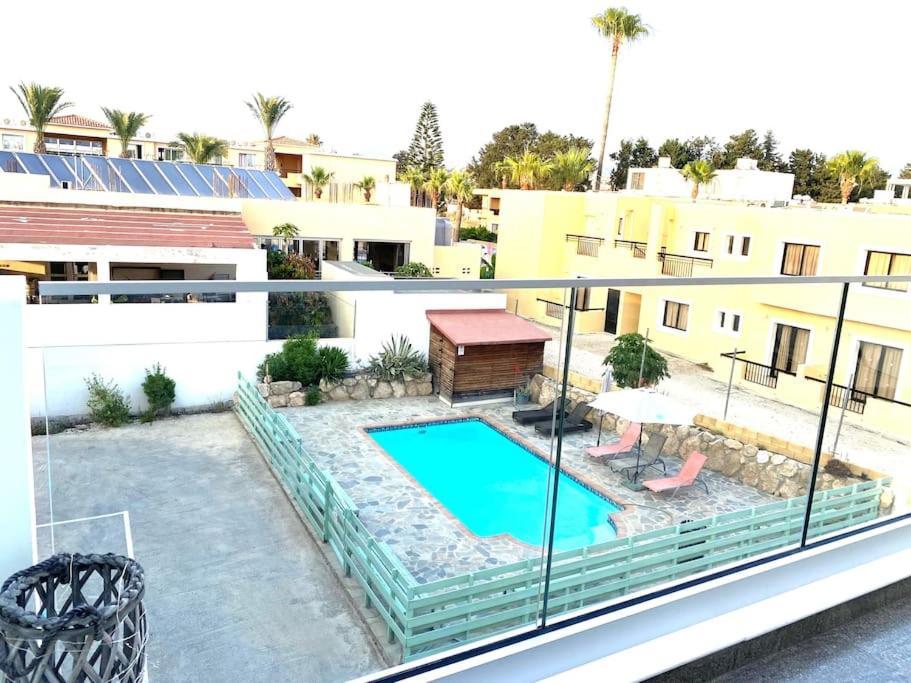 Ferienwohnung Ev Zin - Modern, Cozy, 1 Bed, Pool, 2 Balconies, A105 Paphos Exterior foto